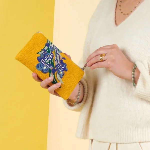 Mama Tierra Pouch – Van Gogh Irissen